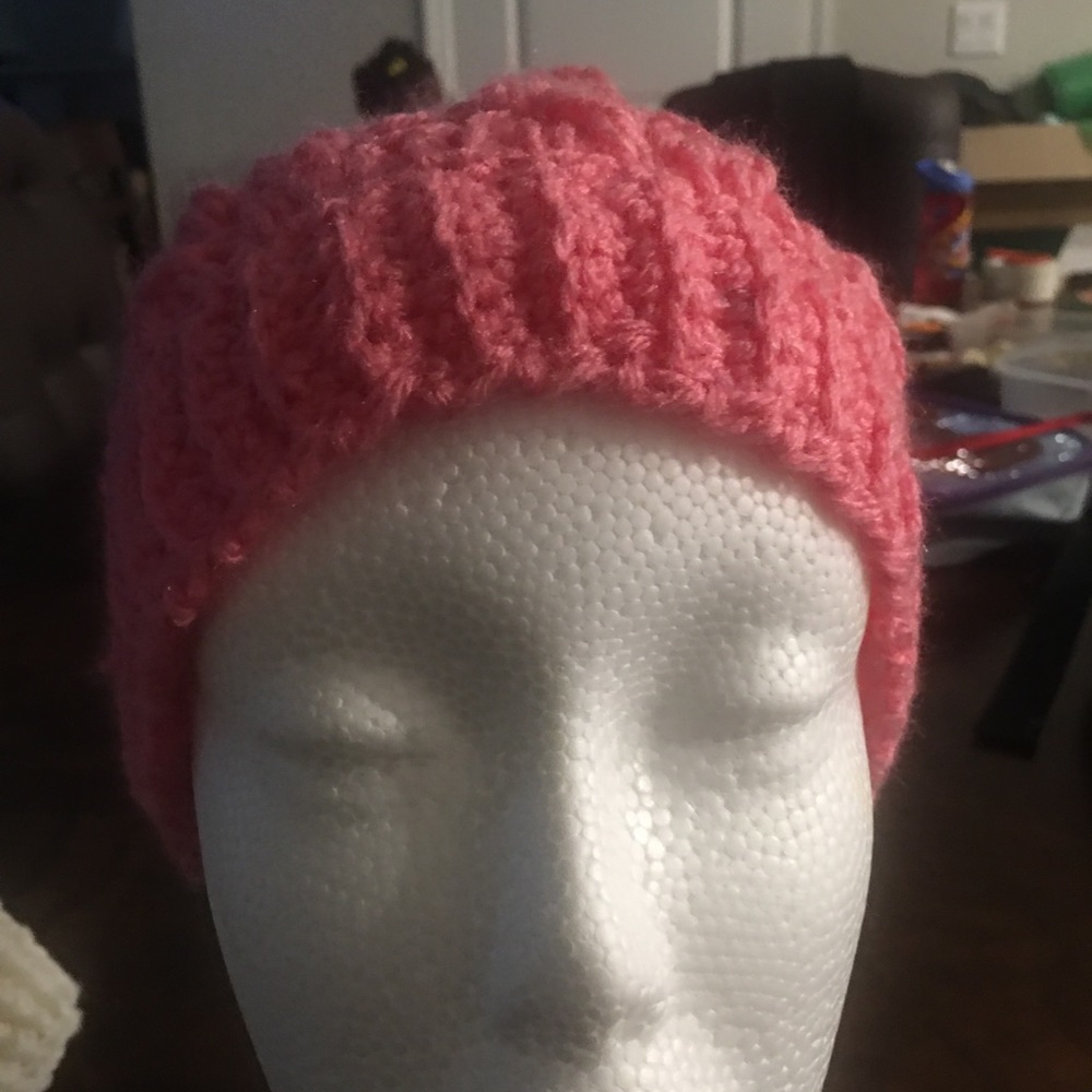 Sexy cable hat - Picture 3 of 5
